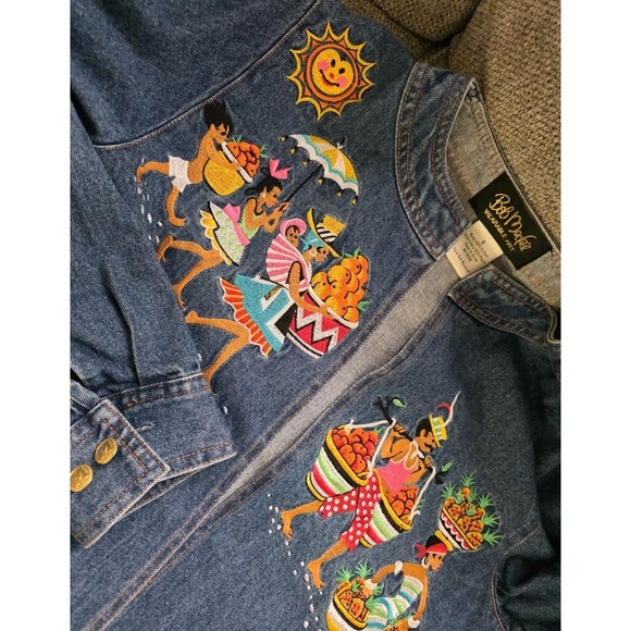 Vtg Bob Mackie Wearable Art Denim Jacket Size S Fiesta Market Scene Embroidered - Picture 3 of 10